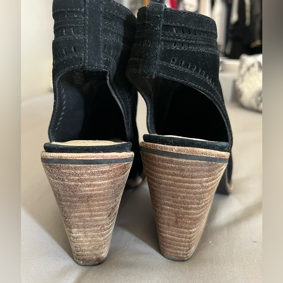 Vince Camuto Suede Peep-Toe Ankle Boots Sandals 7.5 - Picture 5 of 6